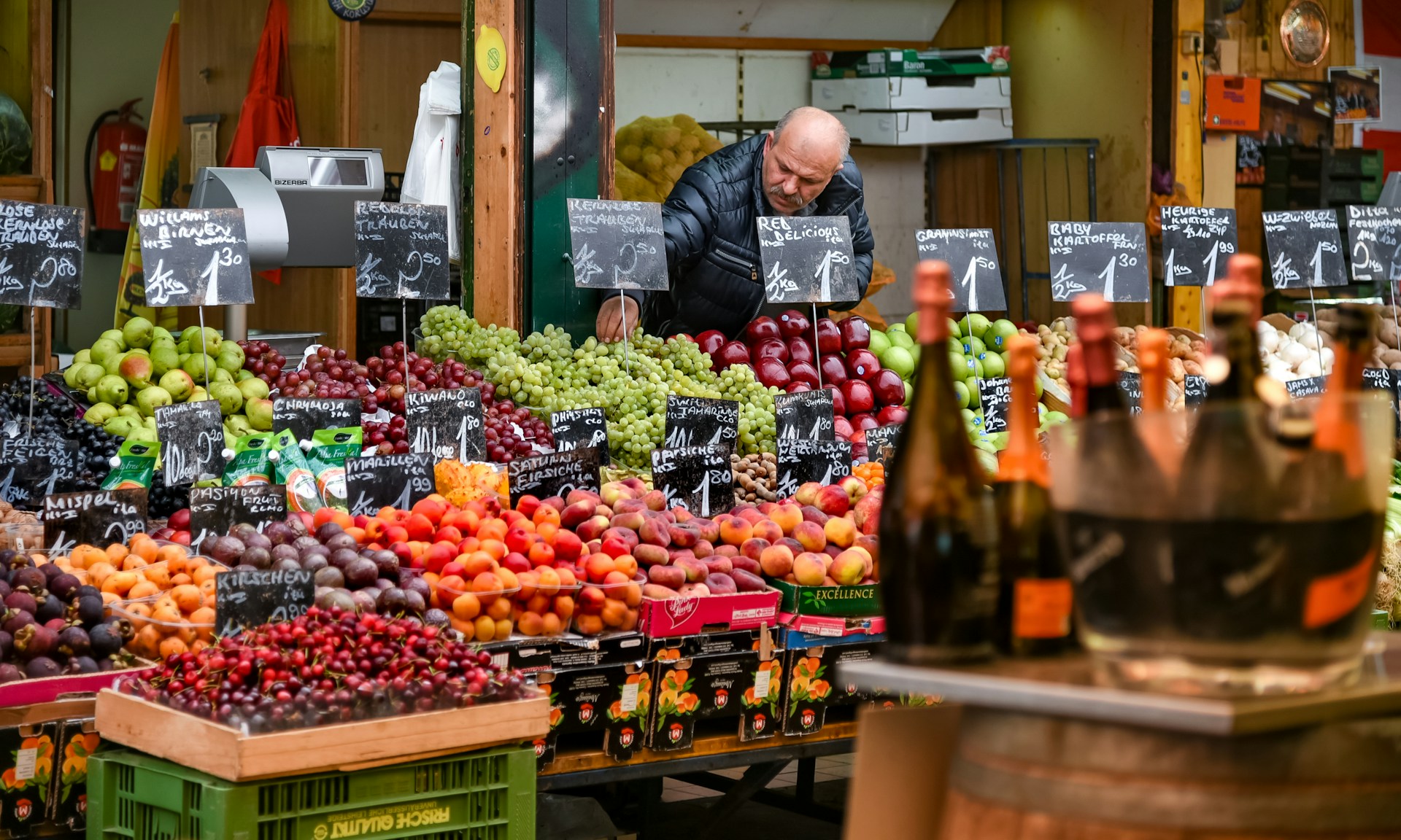 When Markets Shift to the EU: How Conflicts Redefine Food Safety and Quarantine Standards Between Adversaries